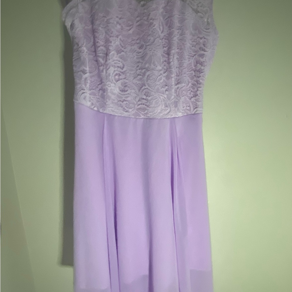 Elegant Lavender Lace Formal Dress